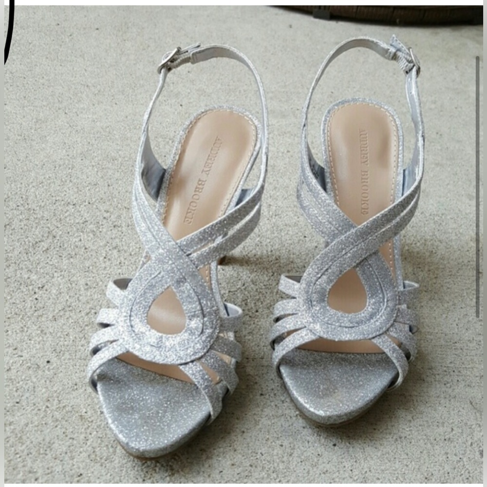 Audrey Brooke “Kellie” Heel; Silver Strappy Pump